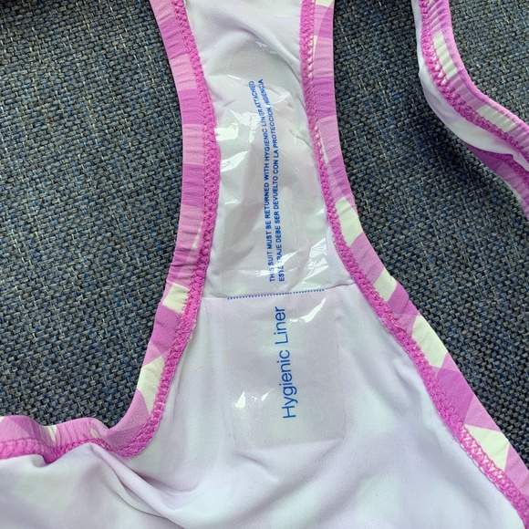 NWT Oversize Matte Gingham Bikini - Size M - Picture 9 of 12
